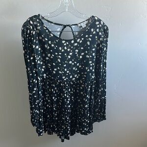 American Eagle Outfitters Black floral babydoll blouse